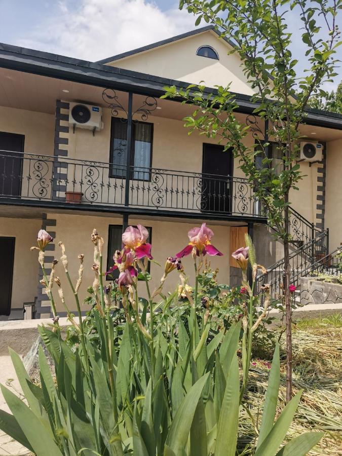Guest House Eden Tbilisi Exteriér fotografie